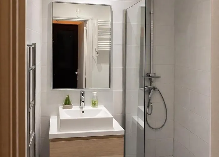 Apartamento Moderne, Le Carré Dor, à 3min Plage, Centre Niza