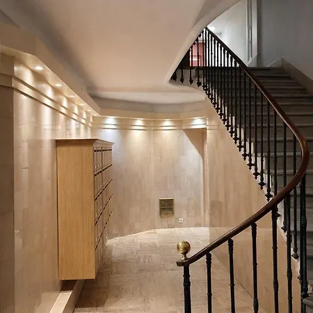 Moderne, Le Carre Dor, A 3min Plage, Centre Apartment